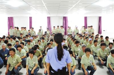 宁夏女子监狱近千名服刑人员安全转移新监区
