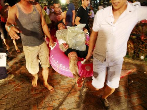 台湾游乐园事故致498人伤 爆炸热源仍在查