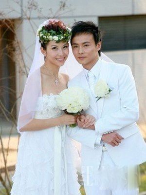 徐若瑄被求婚激动痛哭 揭秘明星情侣示爱细节
