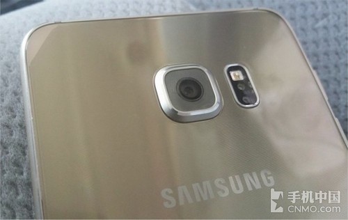 三星S6 Plus再曝光 电池升级至3000mAh