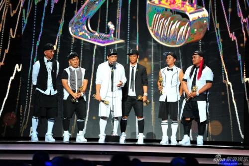 陈奕迅张惠妹台湾金曲奖获歌王歌后 完整名单