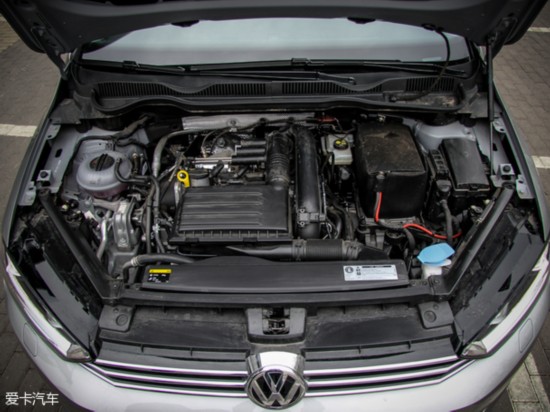 ()2015Sportsvan