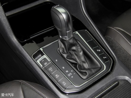 ()2015Sportsvan