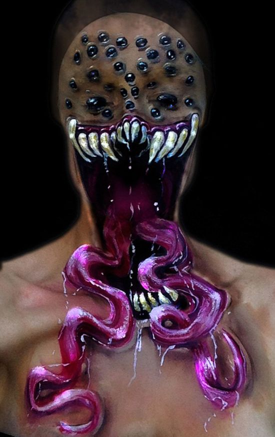 美女变 怪兽 :好莱坞女化妆师展示神奇化妆术(