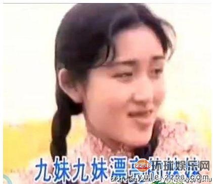 谢娜晒花衣青涩照<em>偶像</em>是巩俐 <em>丫鬟</em>专业户变身