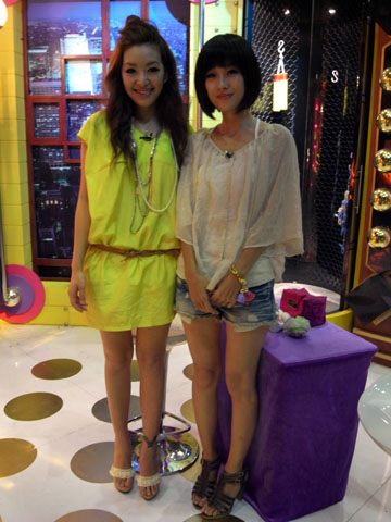 点读机女孩高君雨是真正的学霸 上初二排名前