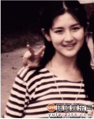 谢娜晒花衣青涩照<em>偶像</em>是巩俐 <em>丫鬟</em>专业户变身