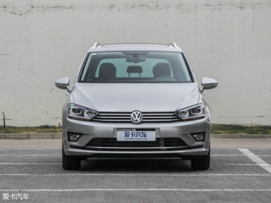 ()2015Sportsvan