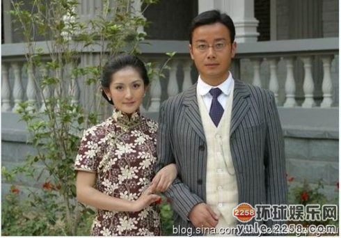谢娜晒花衣青涩照<em>偶像</em>是巩俐 <em>丫鬟</em>专业户变身