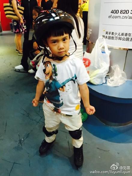 爸回2嗯哼Jagger玩亲亲 杜江壁咚嗯哼甜馨雷人