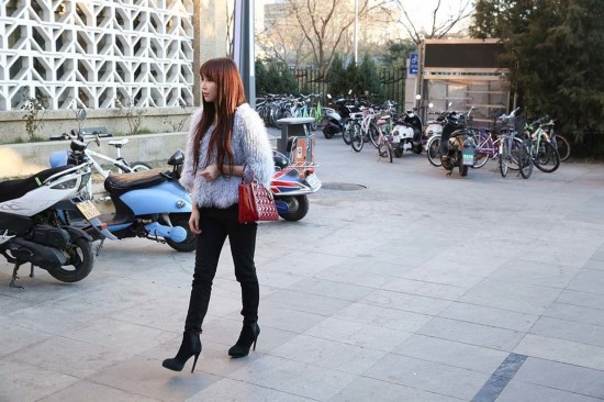 揭秘北舞校花兼职模特私生活 斥潜规则多