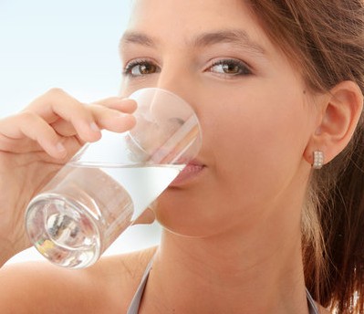 盛夏喝水有讲究这6种饮水方式竟是错的健康卫生频道