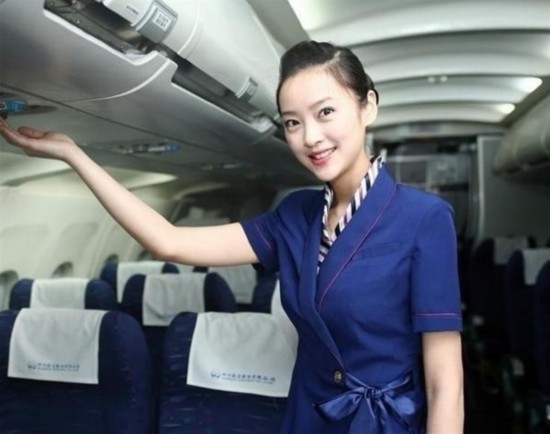头等舱空姐的收入秘密_乘服长 收入 空姐(3)