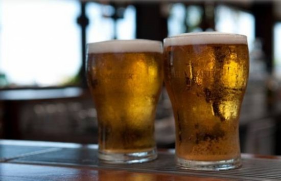 变废为宝!北欧音乐节提倡收集尿液灌溉麦田