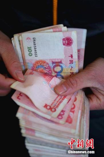 工资单看经济民生：今年以来谁的工资变化了？