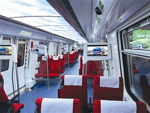 深圳地铁11号线首列车株洲下线 从福田到机场