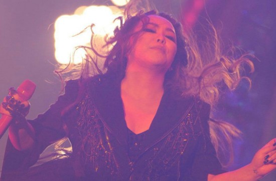 <em>张惠妹演唱会</em>热舞腰粗脸圆 网友直呼内心崩溃