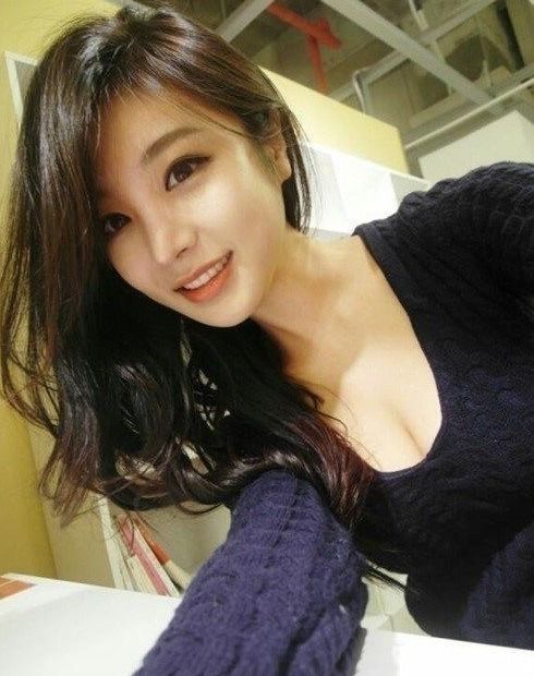 韩国网络主播日入15万人民币 揭女主播怎么挣