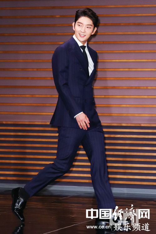 李准基沈昌?等出席《夜行书生》制作发布会