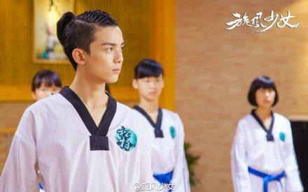 旋风少女电视剧1-28全集剧情介绍 杨洋胡冰卿