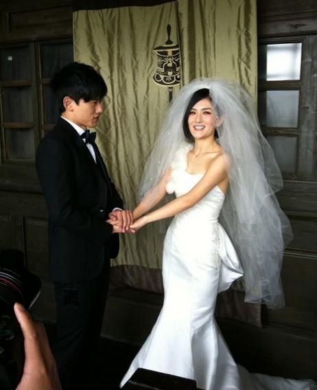 谢娜三千万PK范冰冰 当红女星豪宅名车大比拼