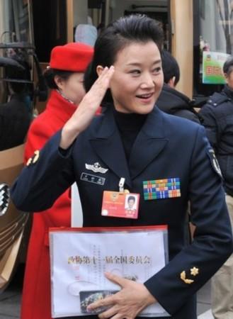 孟非自曝升职成领导孟非女儿绝美艳照 当官明星赵薇范冰冰