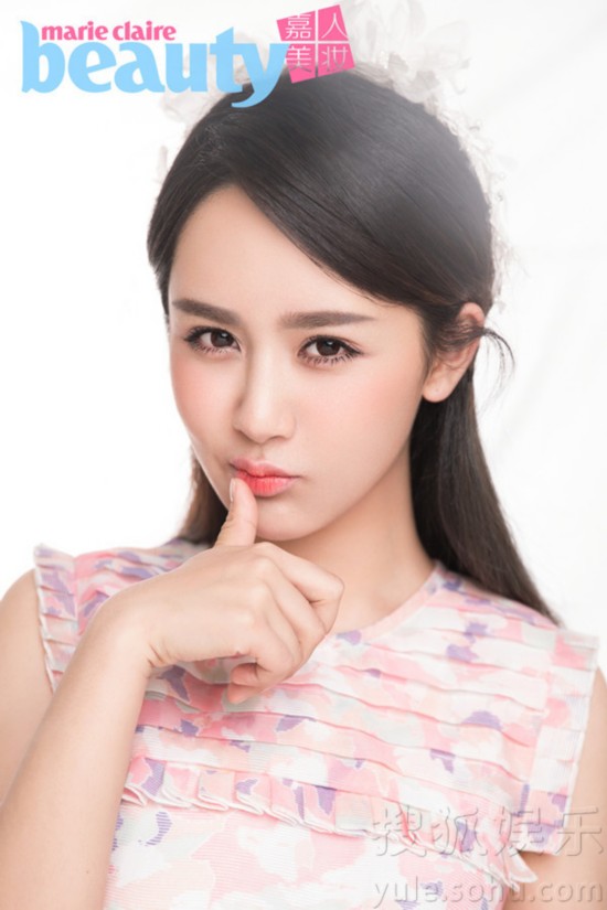 小花旦!95后高颜值<em>水</em>嫩<em>女星</em>:杨紫频变脸难敌星