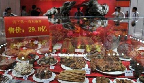 昆明現天價奇石宴