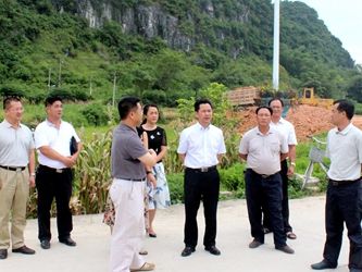 韦志鹏到澄泰、白圩调研
