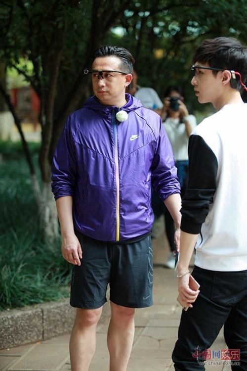 《极限挑战》第三期:张艺兴结盟最强智囊黄磊