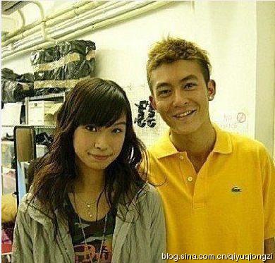 黄晓明女友Angela Baby被曝整容前后对比照片