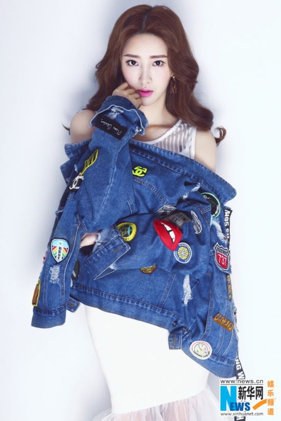 肆高女孩 胡丹丹大玩牛仔风 帅气性感格调十足