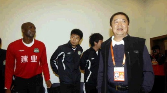 玩足球等于烧钱?盘点中超各豪门老板