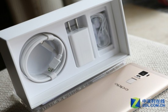 6英寸指纹识别机 OPPO R7 Plus开箱图赏