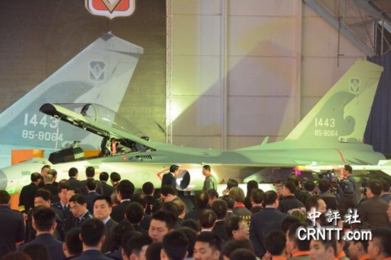 台IDF战机挂载万剑子母弹