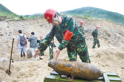 北京工地挖出200枚炮弹被销毁 多为抗战遗留(