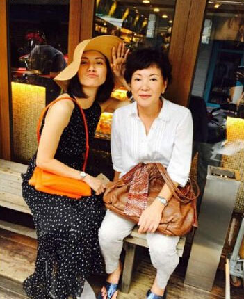 李心洁台湾游玩 与女儿、许茹芸开心合照(图)