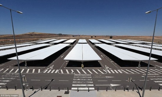 1万欧!中国企业抄底西班牙机场(高清组图)