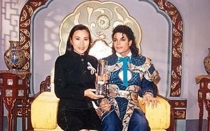 《极速前进》韩庚熊抱吴昕坠落 明星私交大揭