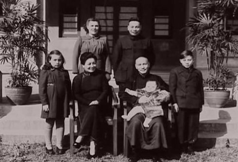 蒋介石为儿子顺利登基打倒多少能臣武将?