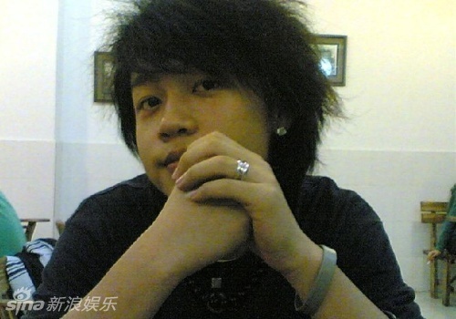 整容减肥买名牌!揭李宇春周笔畅华晨宇等快男