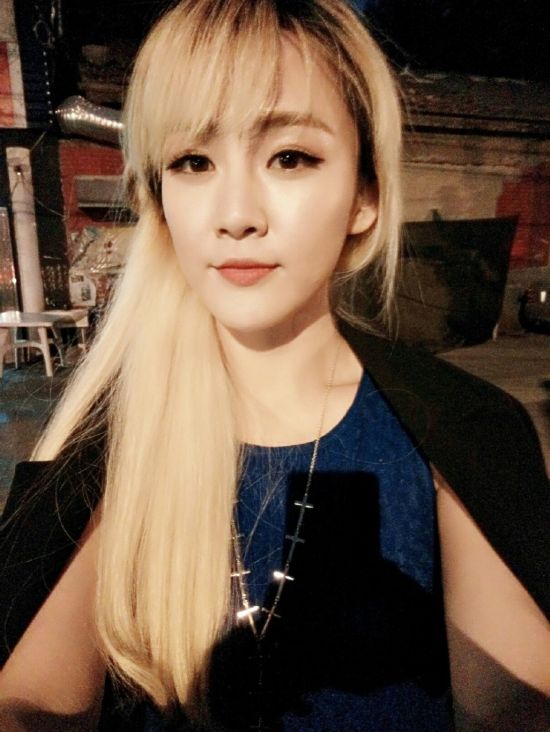 《中国好声音》周杰伦狂收学员 首位弟子陈梓