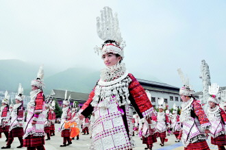 贵州剑河各族同胞欢度仰阿莎文化节