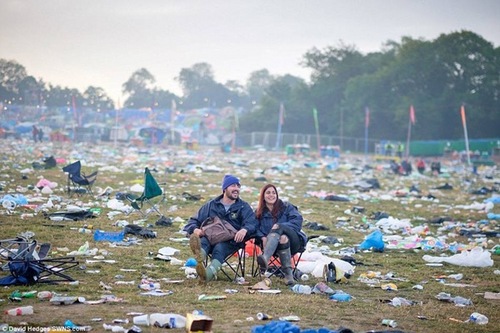 英國最大露天音樂節結束 留下近1700噸垃圾