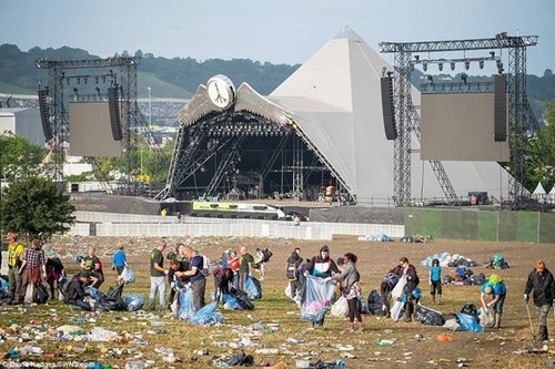 英國最大露天音樂節結束 留下近1700噸垃圾