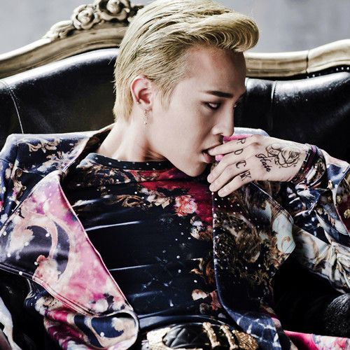 允儿金在中金贤重崔胜贤郑容和 韩国明星卧室