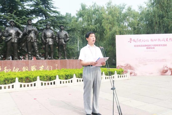 中央黨史研究室宣教局原副局長薛慶超在啟動儀式上致辭。（徐於凡  攝）
