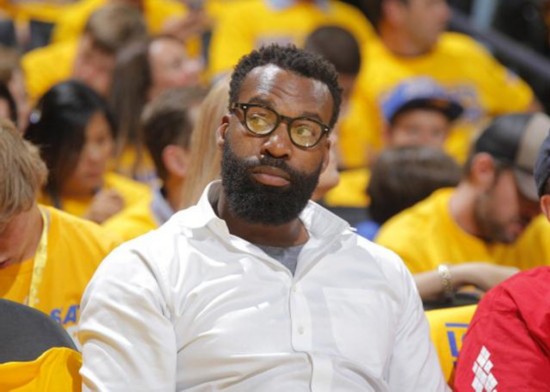 大胡子拜倫-戴維斯考慮重回NBA