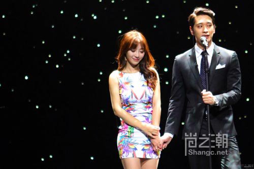 柳岩灿盛《如果爱2》火山岩夫妇再续前缘 与熊