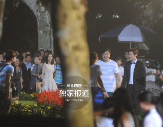 杨幂谈与李易峰拍亲热戏:刘恺威不会吃醋(组图